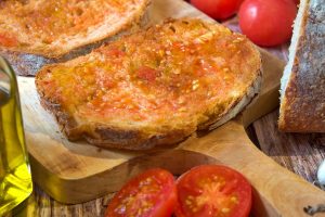 Pan con tomate pa amb tomaquet